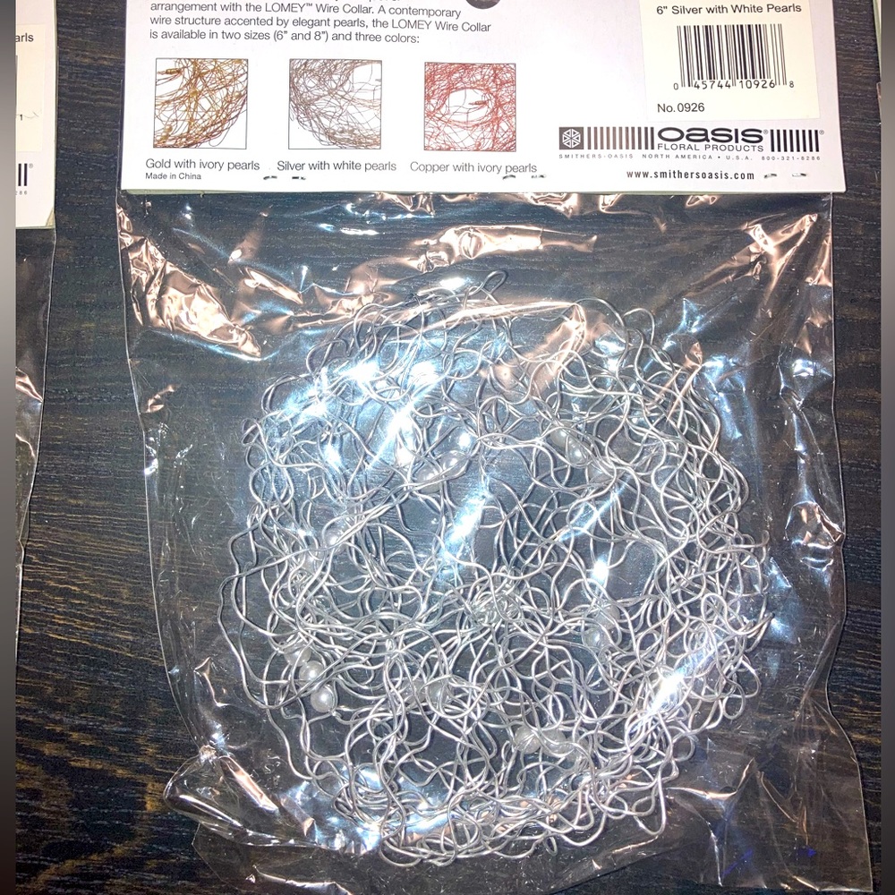 Lomey 6 inch Floral Wire Collar, Silver with Pearls